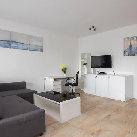 Warsaw-aparts Bukowinska 2 *