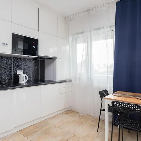 Warsaw-aparts Bukowinska 2 شقة